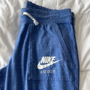Nike 3/4 length sweat pants